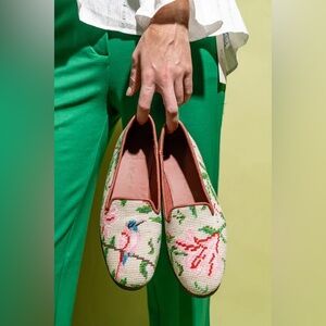 NEW PAIGE Women's Floral Embroidered Loafers. Size 7.5